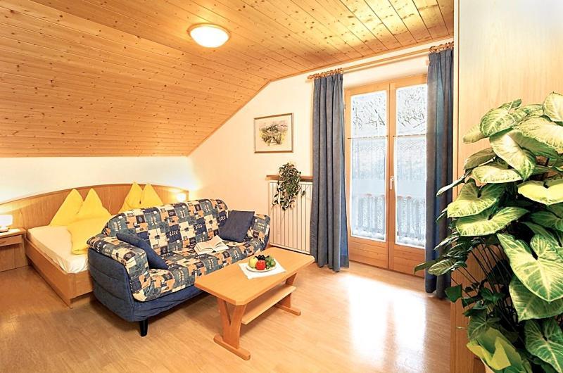 Ferienwohnung Finkenhof: Ferienwohungen - Urlaub auf dem Bauernhof Tramin an der Weinstraße Exterior foto
