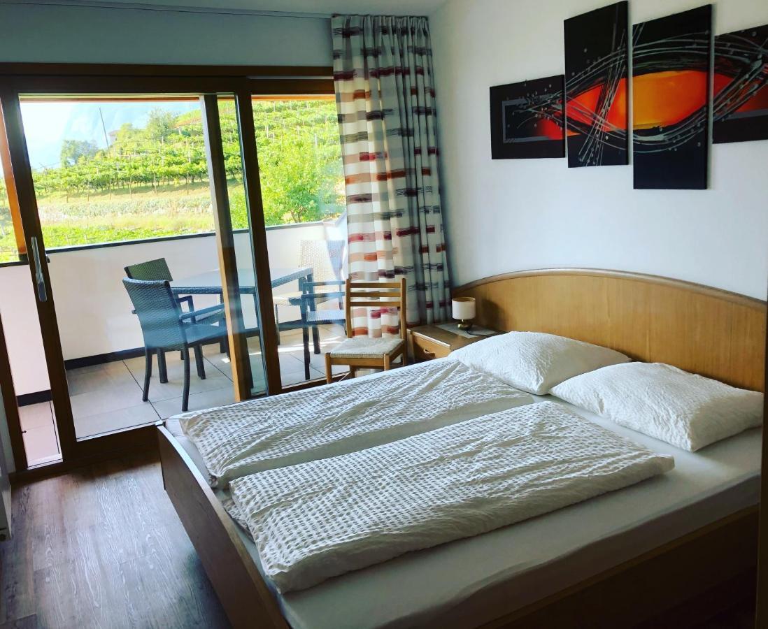 Ferienwohnung Finkenhof: Ferienwohungen - Urlaub auf dem Bauernhof Tramin an der Weinstraße Exterior foto